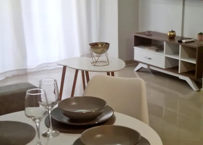 Cozy Gold #dterra Apartments# Free Private Parking!! 公寓 塞萨洛尼基